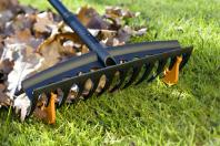 Fiskars  - aby przywrci zielon moc trawnikw...